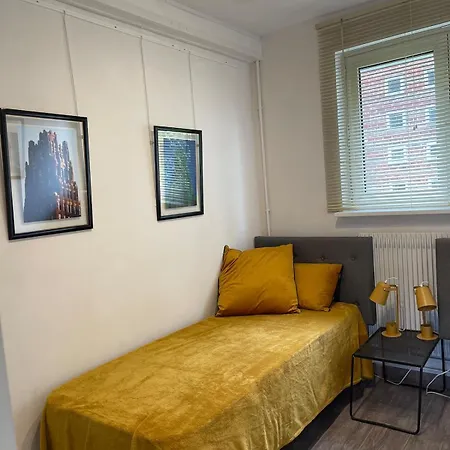 Lumineux Appartement Avec Balcon, Pres De La Gare Apartment Loos