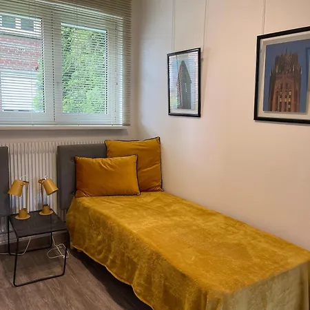Lumineux Appartement Avec Balcon, Pres De La Gare *