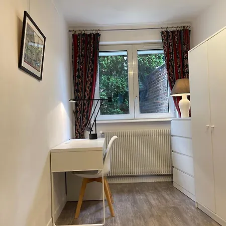 Apartment Lumineux Appartement Avec Balcon, Pres De La Gare *