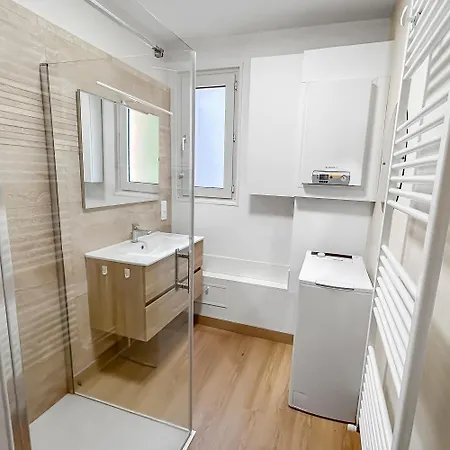 Lumineux Appartement Avec Balcon, Pres De La Gare Apartment Loos