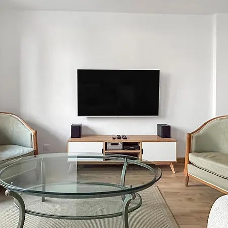 Aux Portes De Lille, Grand T3 Avec Balcon Et Wi-fi Loos