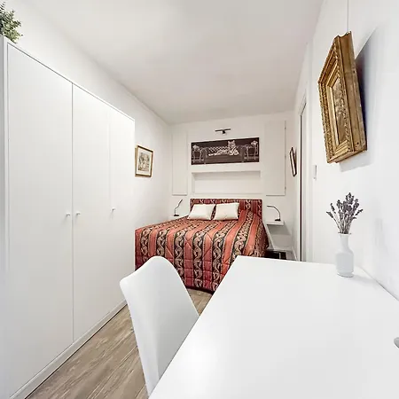 Appartamento Lumineux Appartement Avec Balcon, Pres De La Gare Loos